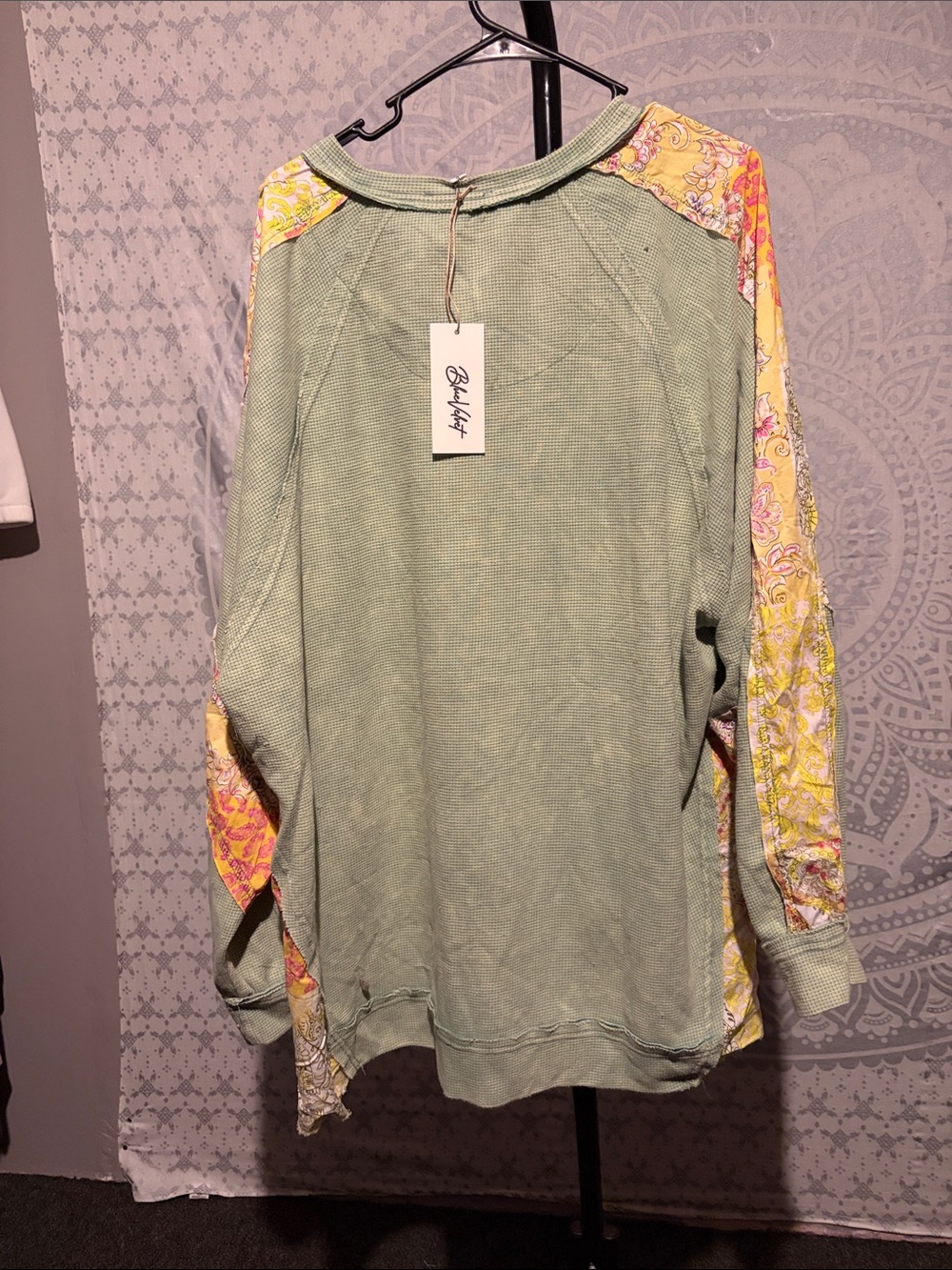 Blue Velvet XL Boho Mixed Media Waffle Knit Thermal Paisley High Low Top Sage - Picture 2 of 5